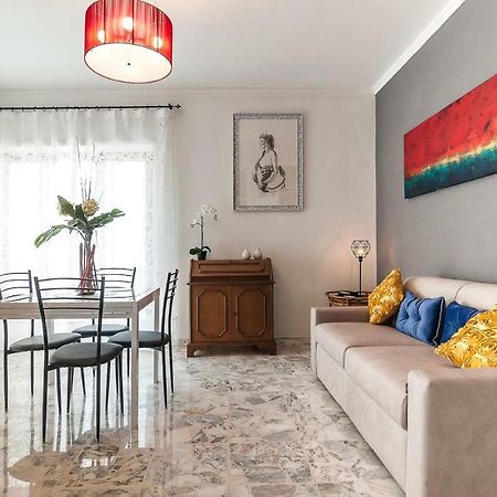 דירות ספרלונגה Casa Vacanza Flora מראה חיצוני תמונה