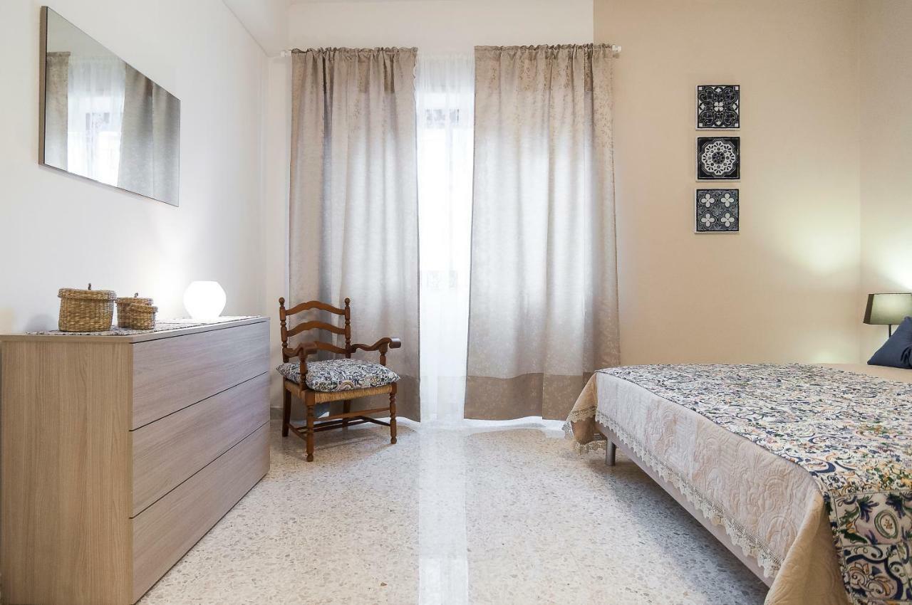 דירות ספרלונגה Casa Vacanza Flora מראה חיצוני תמונה