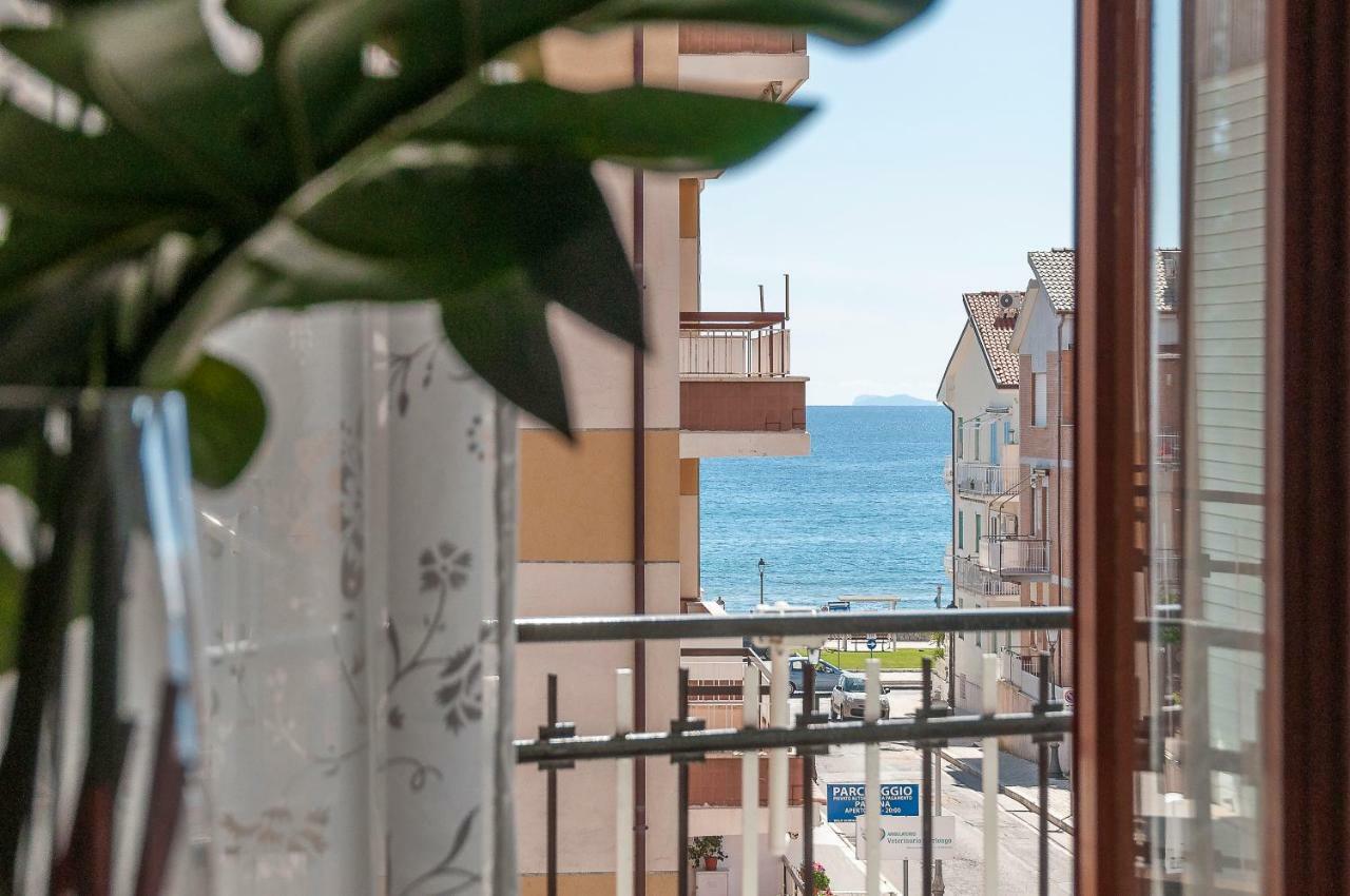 דירות ספרלונגה Casa Vacanza Flora מראה חיצוני תמונה