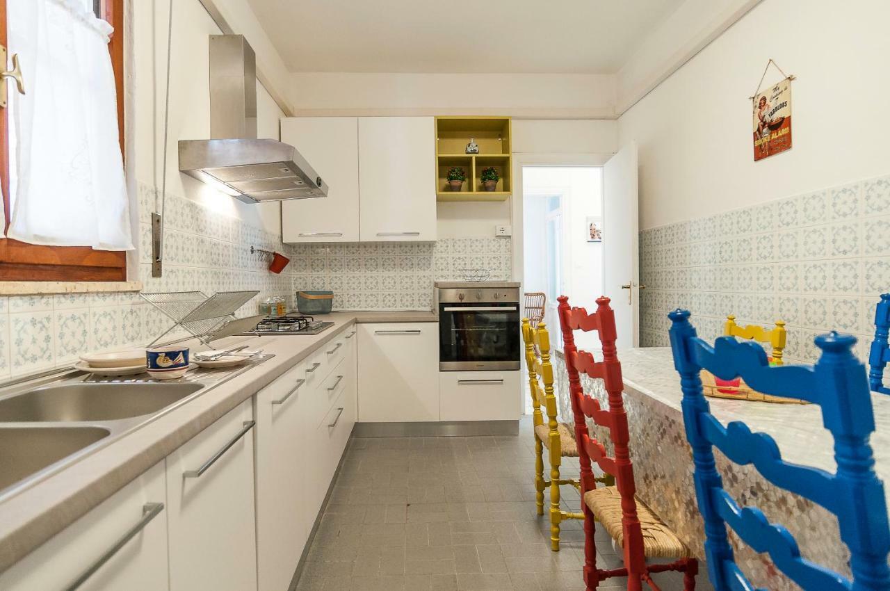 דירות ספרלונגה Casa Vacanza Flora מראה חיצוני תמונה